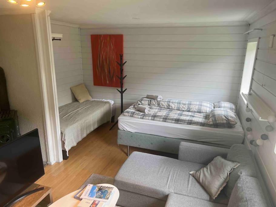 Cosy Apartment With Free Parking เบอร์เกน ภายนอก รูปภาพ